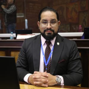 sergio peña asambleísta independiente
